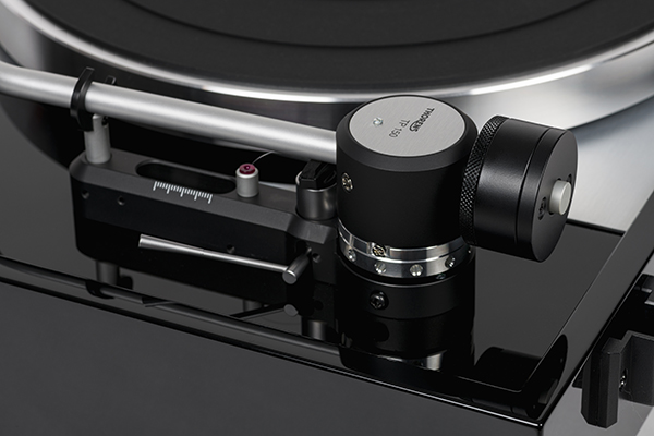  0928.apreview.Thorens TD1500 BLK HGL_30.jpg